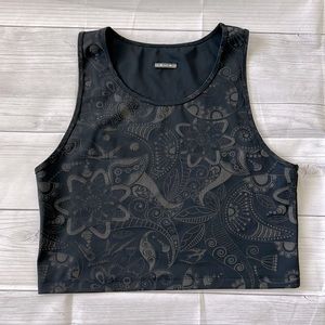 NWOT Oiselle Firecracker Crop Top size 8